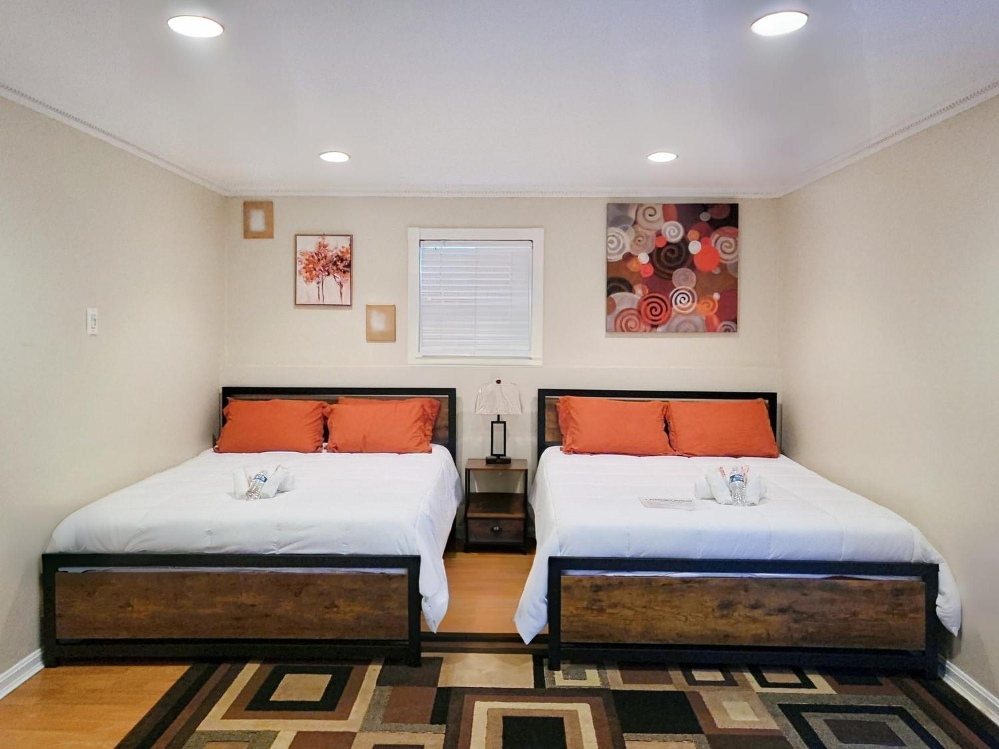 Modern Comfort Stays Alexandria Exterior photo